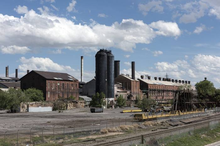 Steel mill structures and gantries